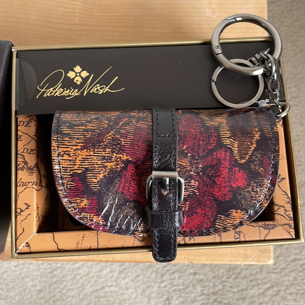 Mini key fob carry all for keys, cards, id or cash.